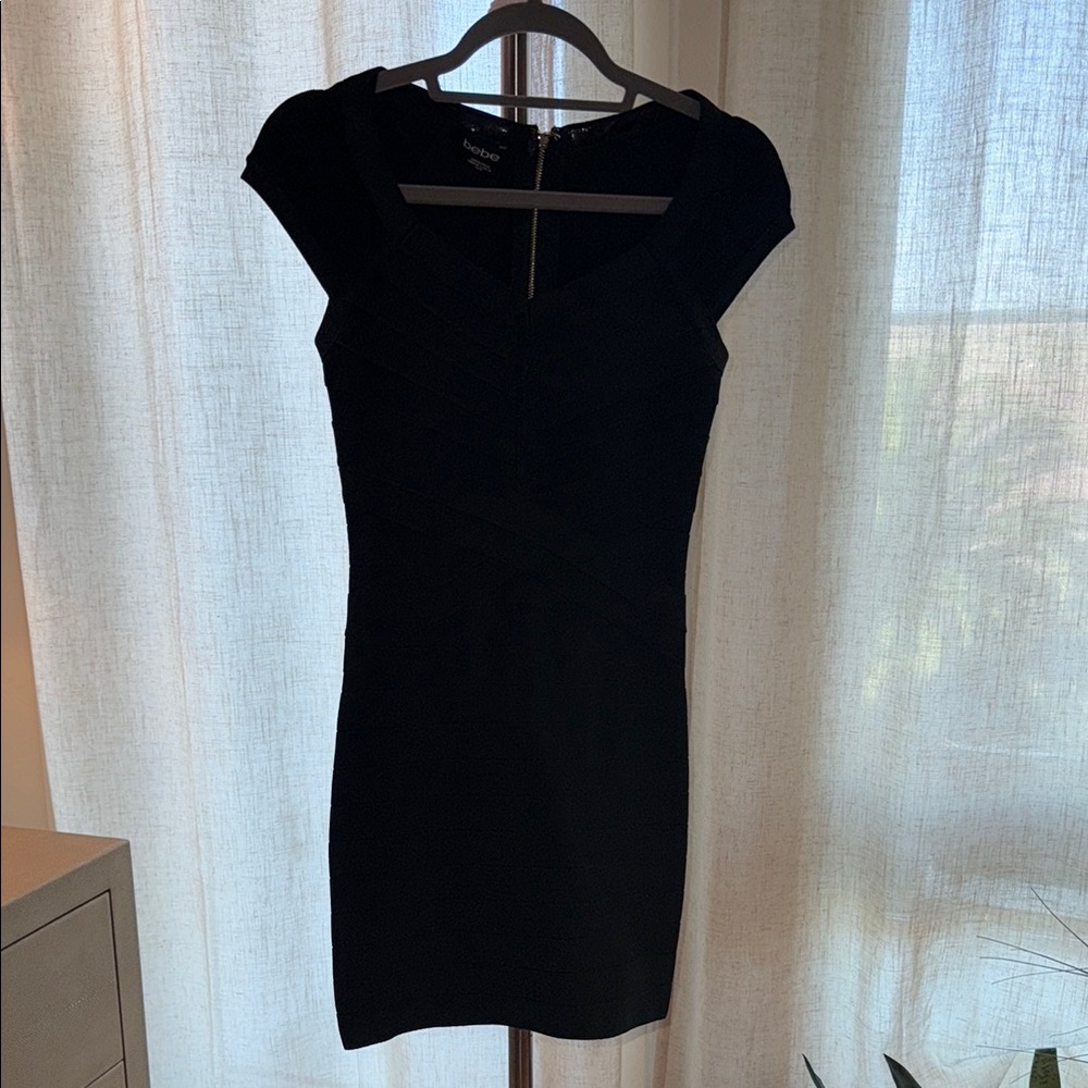 Bebe Black Bodycon Mini Dress Scoop Neck Cap Sleeve